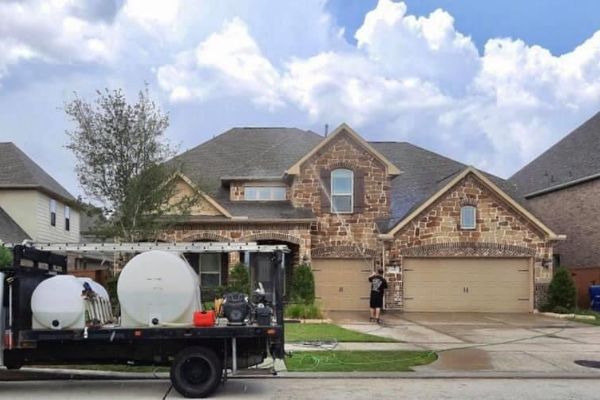 House-Washing-Service-in-Katy-TX